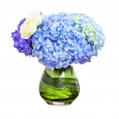 Blue Elegance – Buchet din hortensii si trandafiri