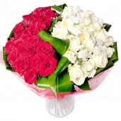Red and white Deluxe - Buchet bicolor din trandafiri
