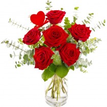 Rosu de Amor – Buchet din 7 trandafiri rosii