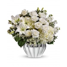 All White - Buchet din hortensii, trandafiri, minirosa si matthiola
